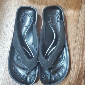 AEROTHOTIC  Comfort Thong Style Flip Flops with Arch Support